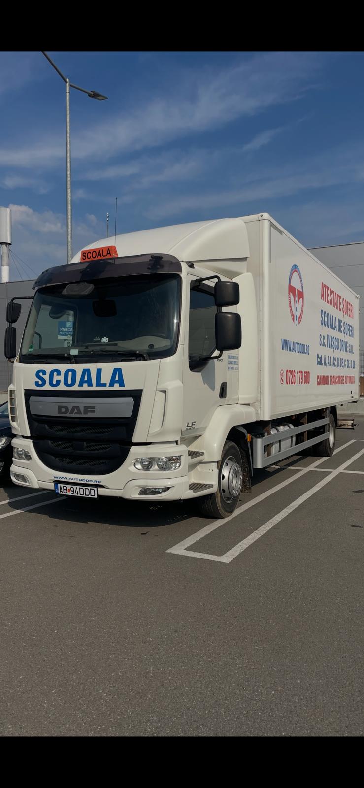 Camion școală de șoferi AutoDDD — Categoria C